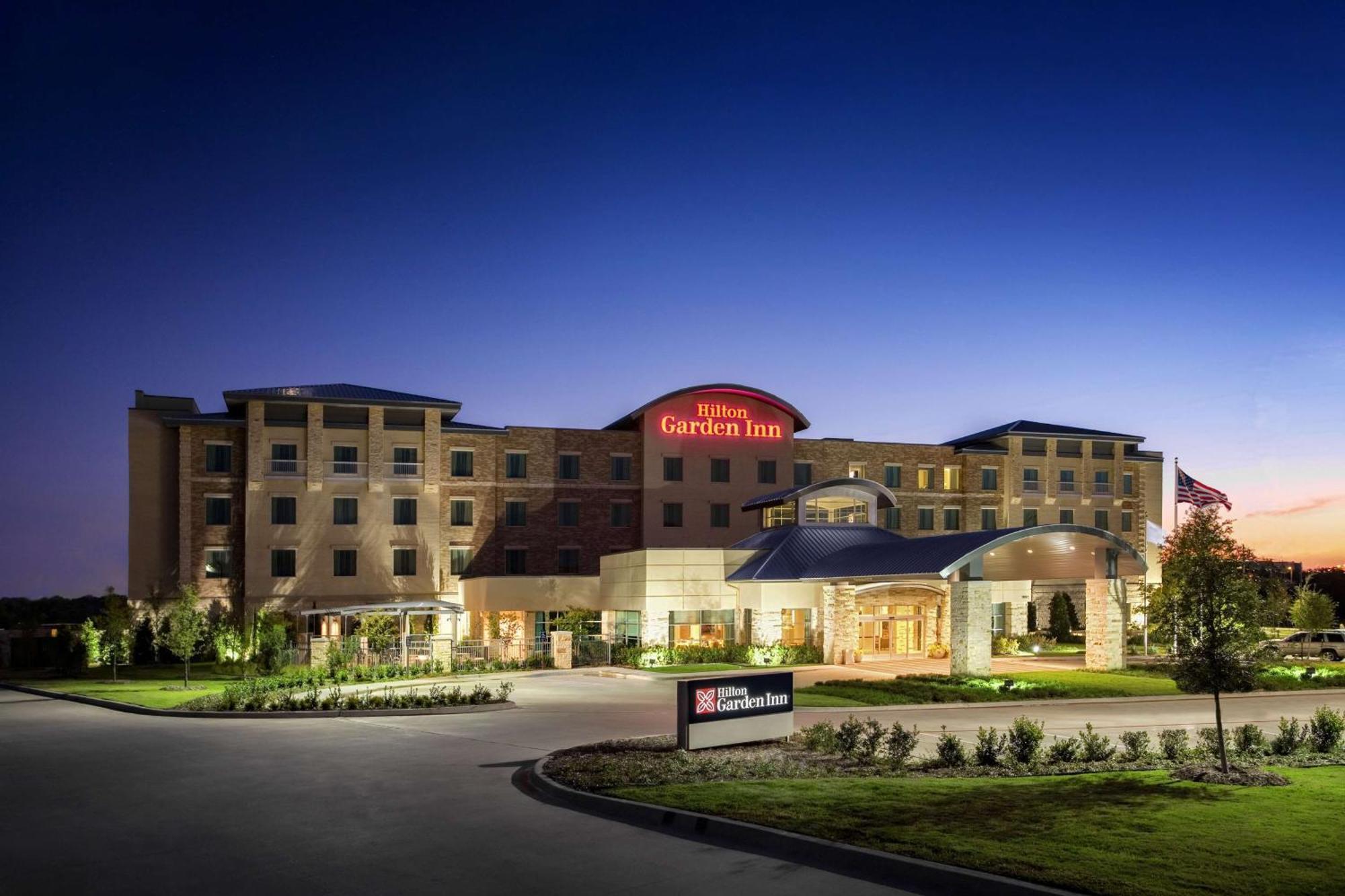 Hilton Garden Inn Dallas Richardson Ngoại thất bức ảnh